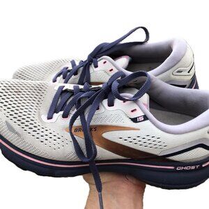 Brooks Ghost USA Size 8 Medium (B) 1203801B492